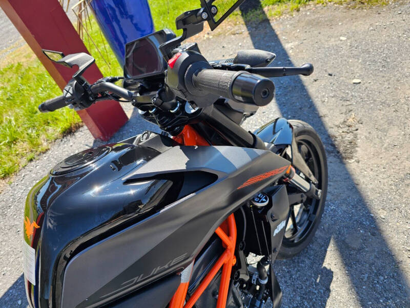 2023 KTM 390 Duke