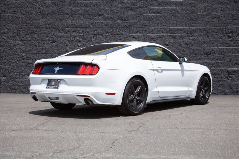 2016 Ford Mustang V6
