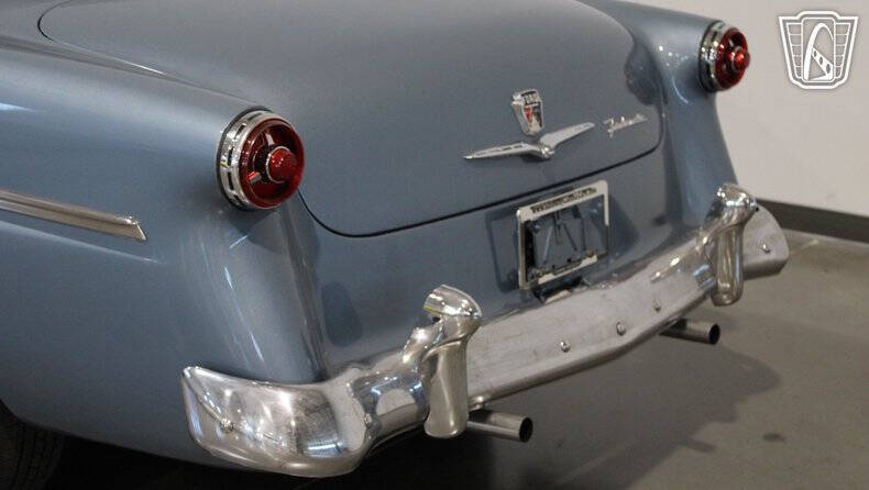 1954 Ford Crestline