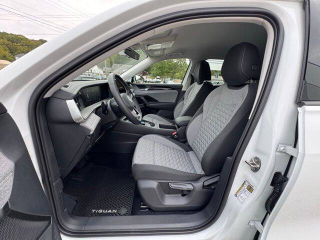 2025 Volkswagen Tiguan S 4Motion