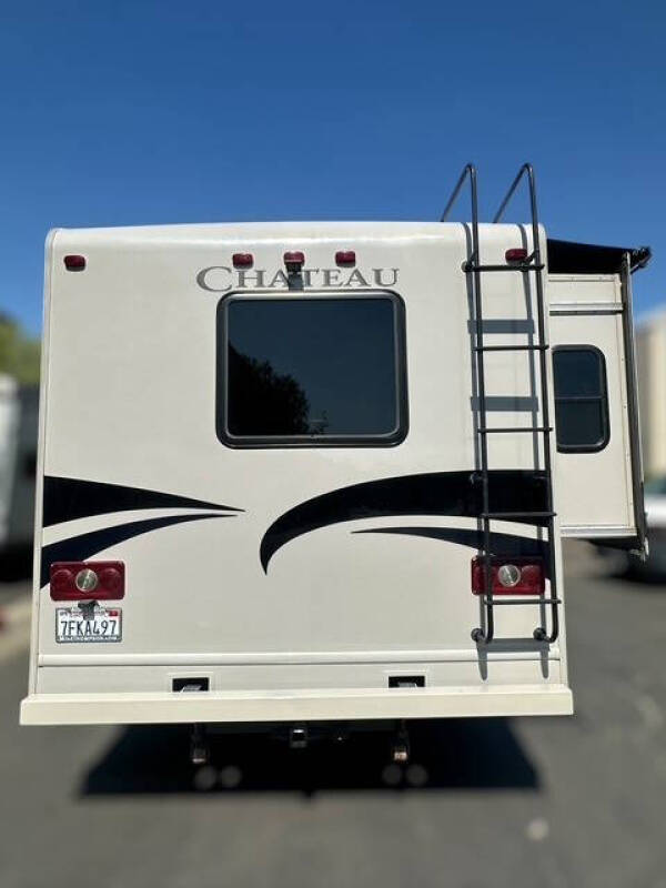 2014 Thor Motor Coach CHATEAU 31L