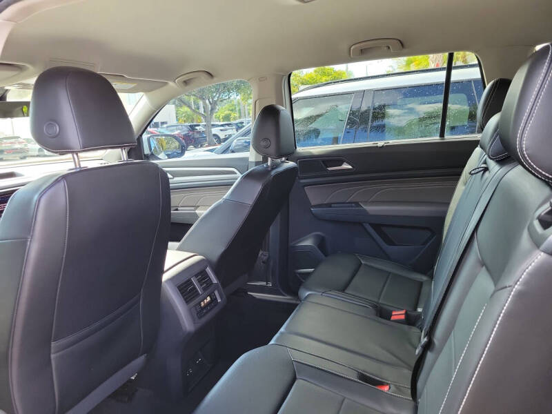 2022 Volkswagen Atlas V6 SE