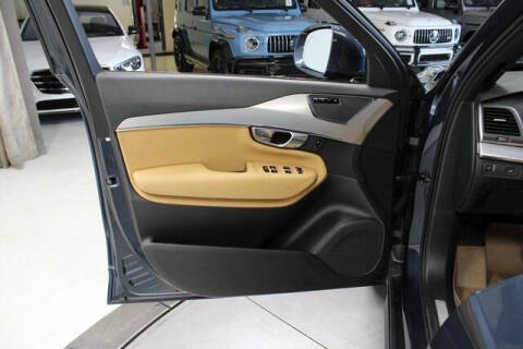 2018 Volvo XC90 T6 Momentum