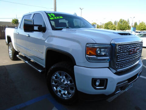 2019 GMC Sierra 2500HD for sale at Choice Auto & Truck in Sacramento CA