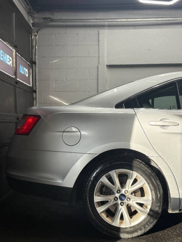 2012 Ford Taurus SEL