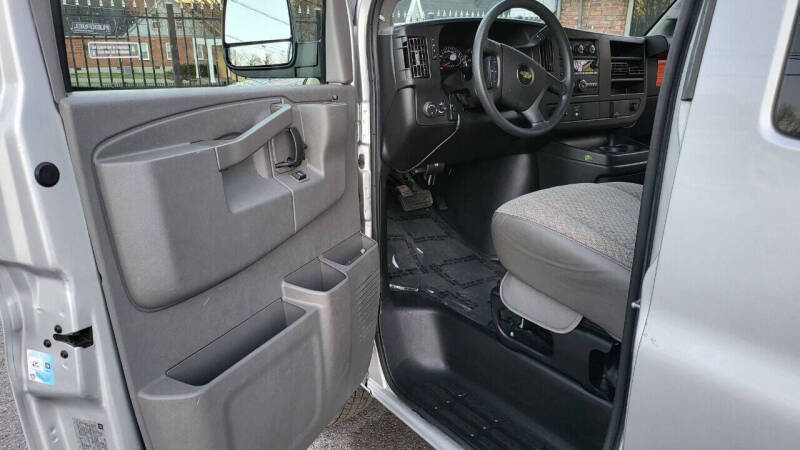 2018 Chevrolet Express LT 3500