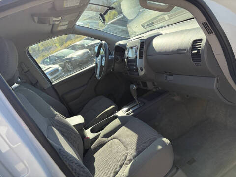 2017 Nissan Frontier SV