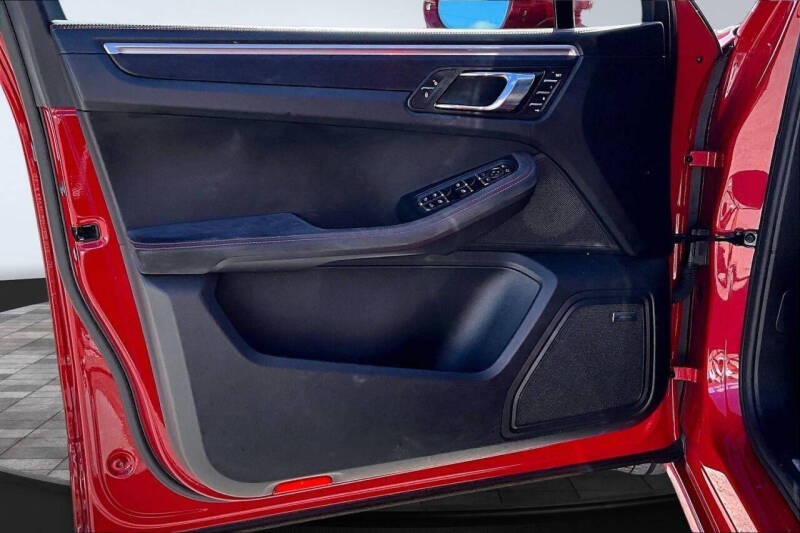 2018 Porsche Macan GTS