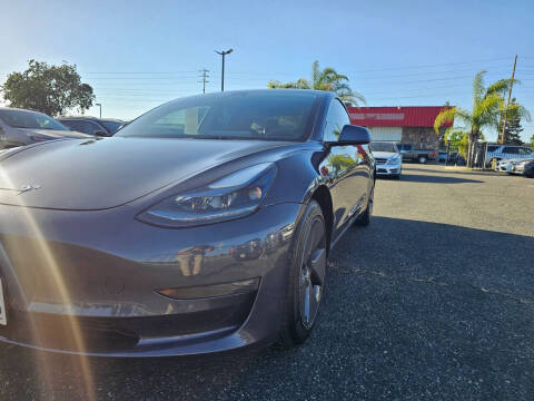 2022 Tesla Model 3 Long Range