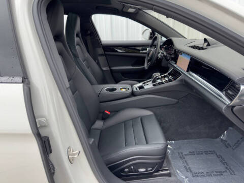 2022 Porsche Panamera 4S E-Hybrid