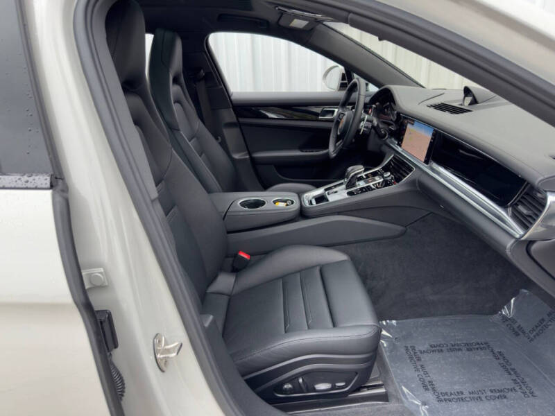 2022 Porsche Panamera 4S E-Hybrid