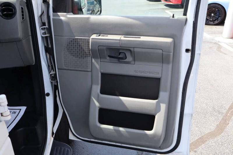2014 Ford E-Series