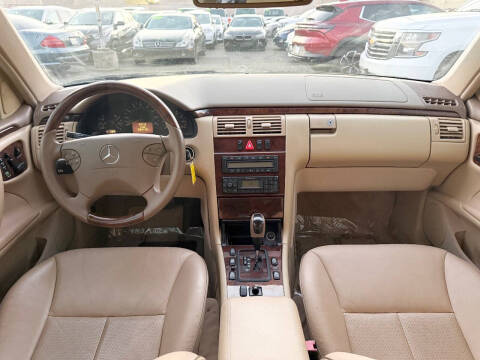 2001 Mercedes-Benz E-Class E 320