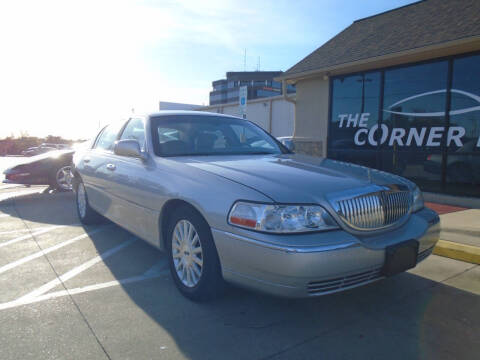 2004 Lincoln Town Car Signature