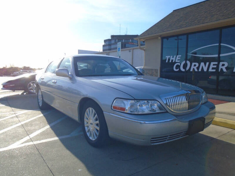 2004 Lincoln Town Car Signature