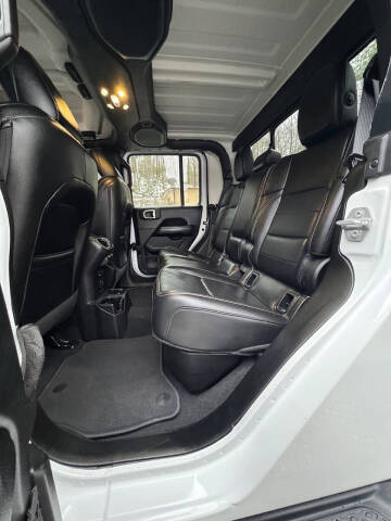 2020 Jeep Gladiator Overland