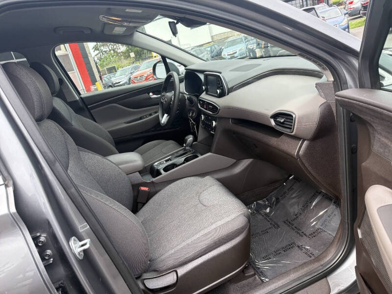 2019 Hyundai Santa Fe SE 2.4L