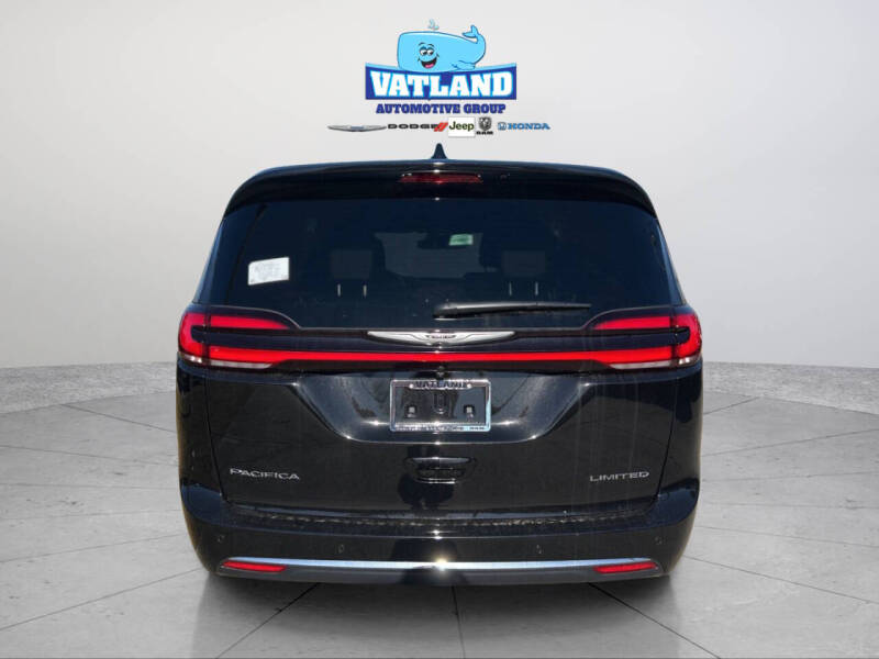 2026 Chrysler Pacifica Limited