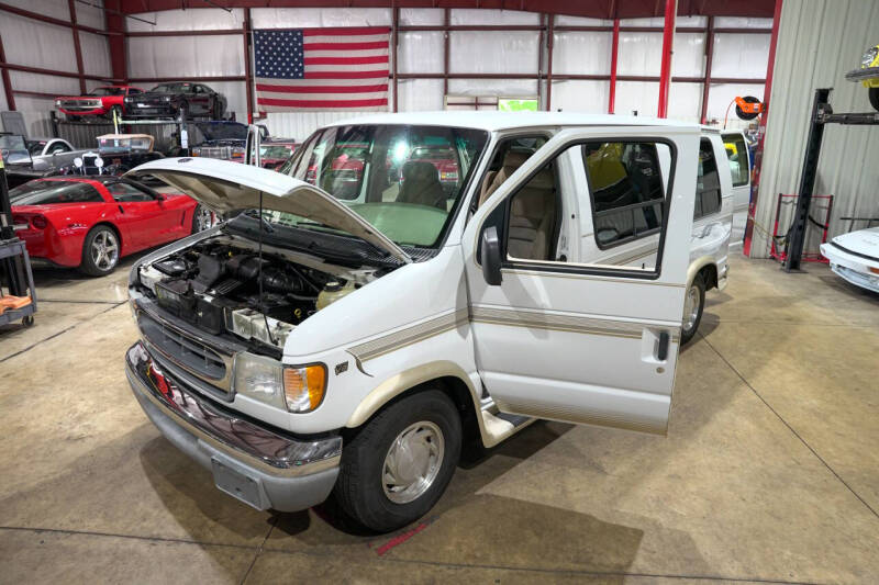2002 Ford E-Series E-150