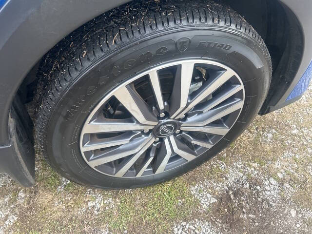 2023 Nissan Kicks SV