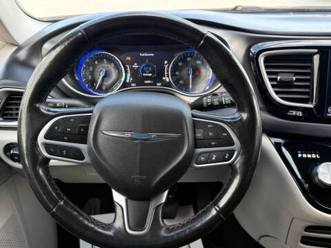 2020 Chrysler Pacifica Touring L