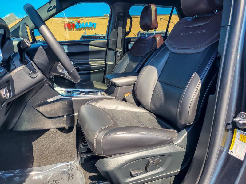2023 Ford Explorer Platinum