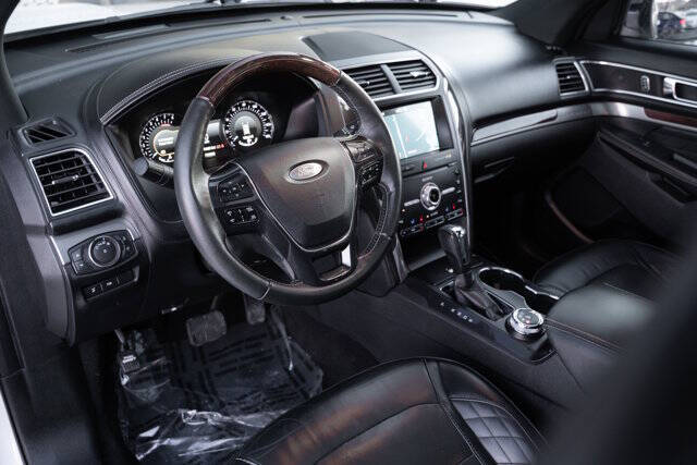 2019 Ford Explorer Platinum