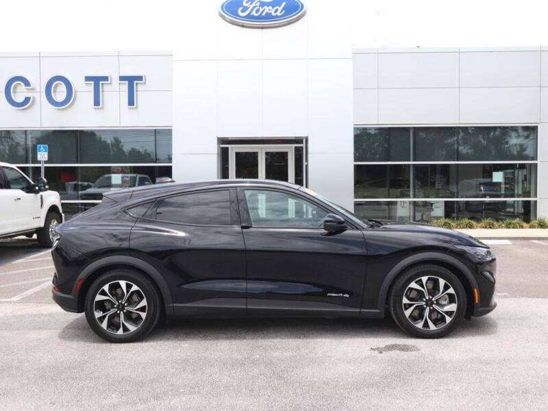 2025 Ford Mustang Mach-E Select