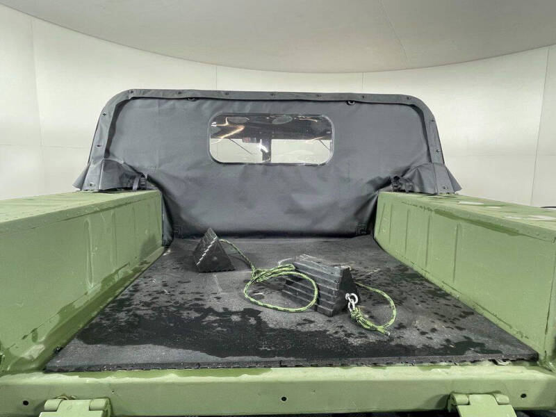 2006 AM General Hummer
