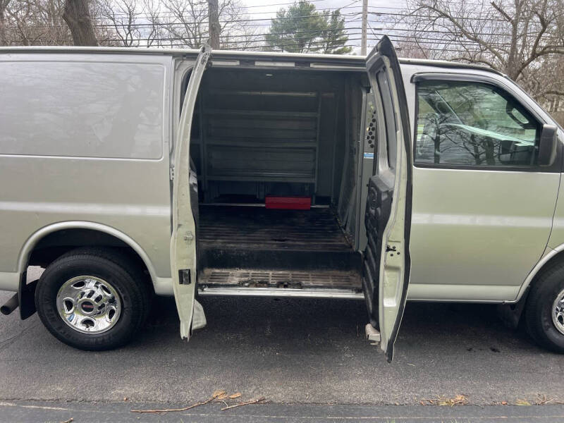 2016 GMC Savana 2500