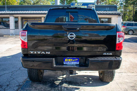 2017 Nissan Titan SV
