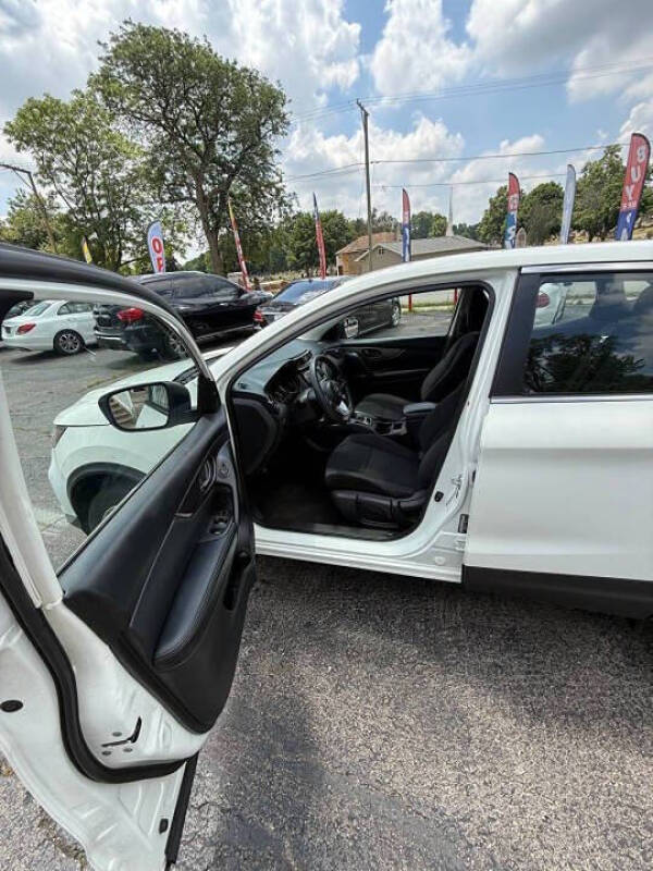 2020 Nissan Rogue Sport S