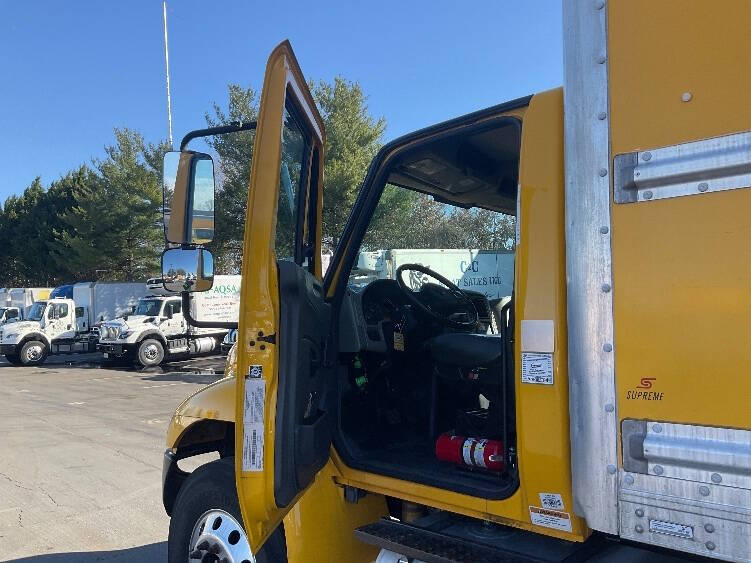 2019 International DuraStar 4300