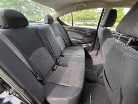 2016 Nissan Versa 1.6 SV