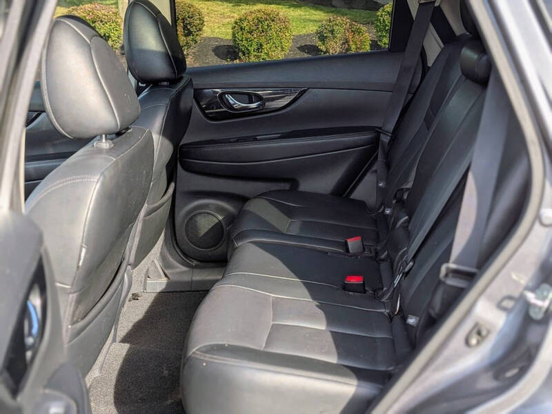 2017 Nissan Rogue SL