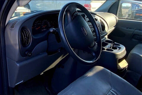 2005 Ford E-Series E-150