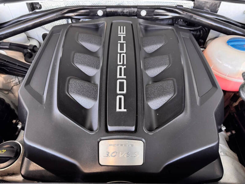 2016 Porsche Macan S