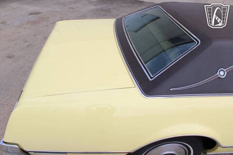 1972 Ford Thunderbird