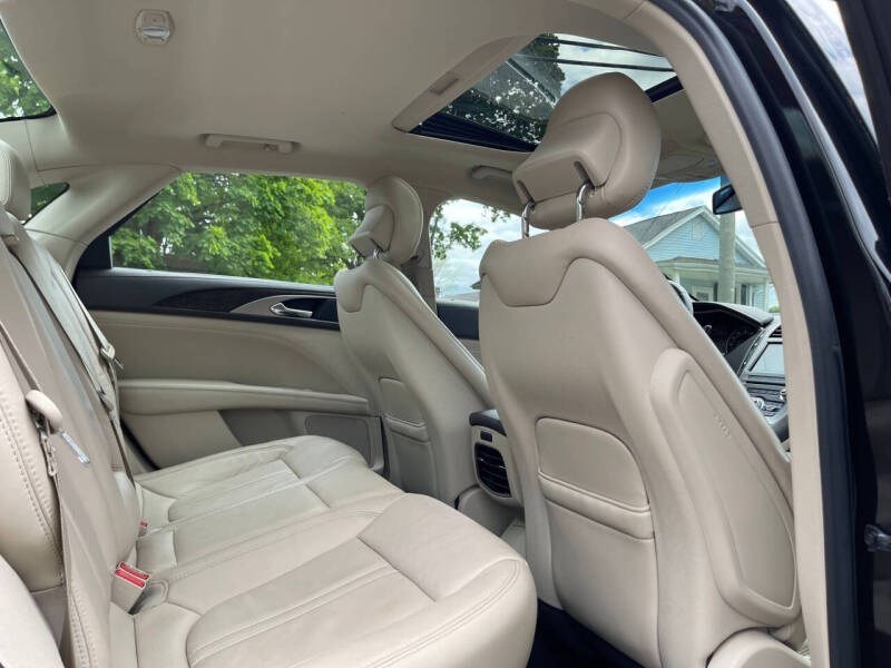 2017 Lincoln MKZ Select