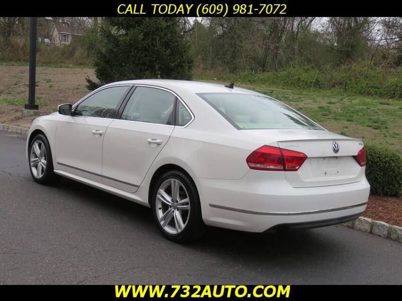 2014 Volkswagen Passat 1.8T SEL Premium PZEV