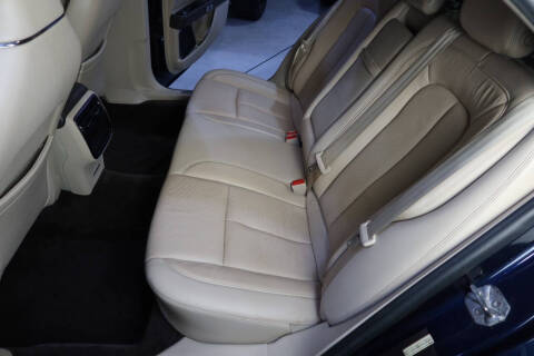 2017 Lincoln Continental Select