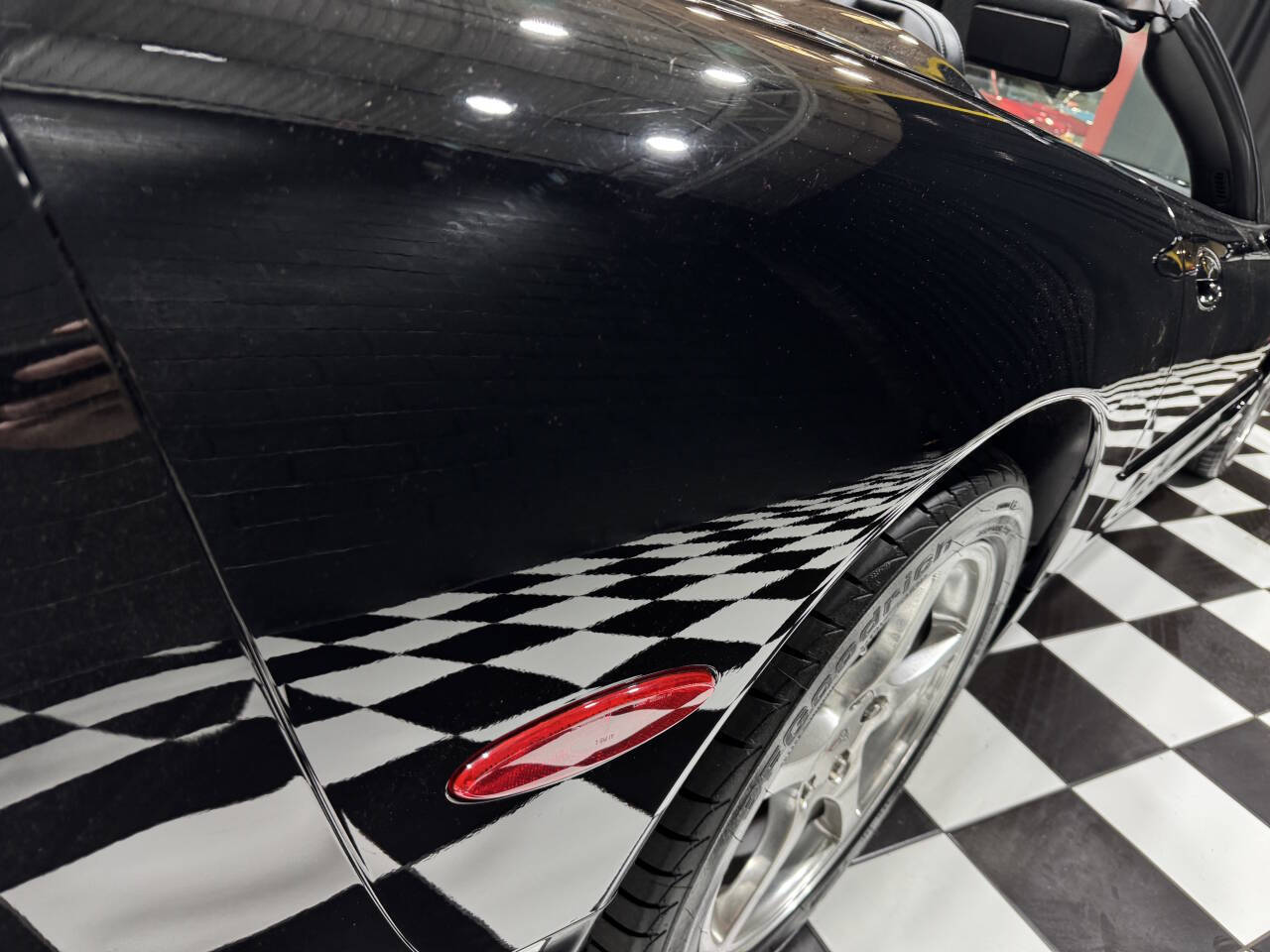 2004 Chevrolet Corvette 40