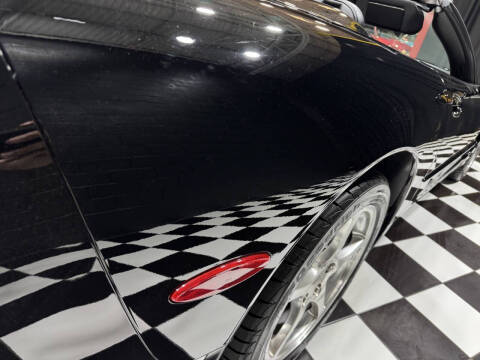 2004 Chevrolet Corvette