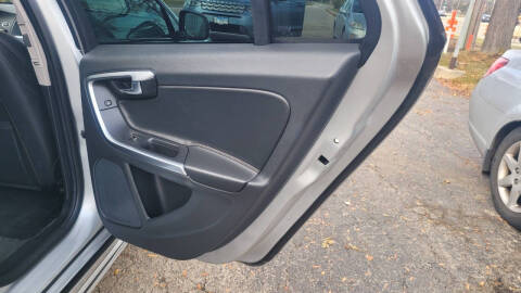 2016 Volvo V60 Cross Country T5