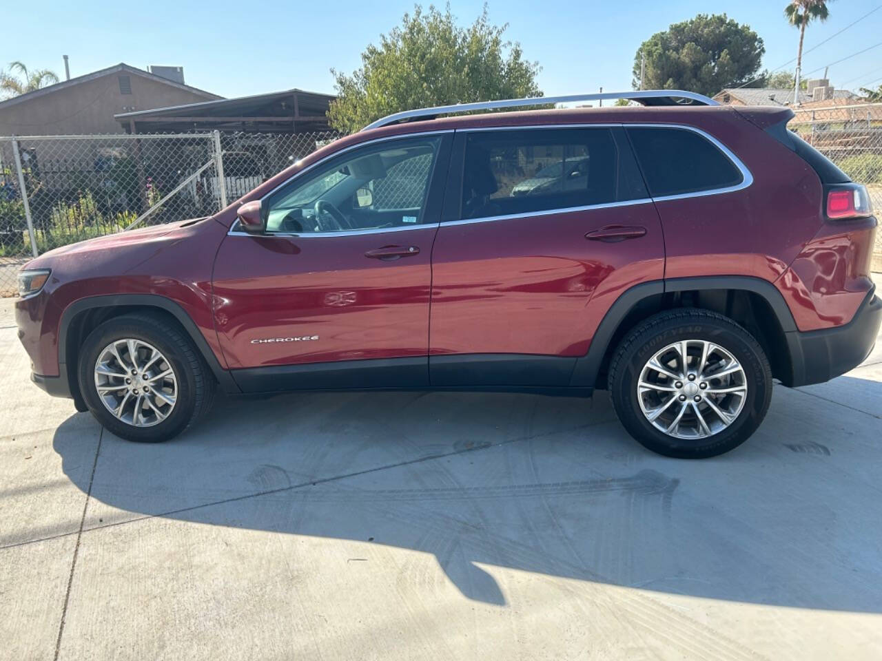 2019 Jeep Cherokee for sale at A & E Cars in Bakersfield, CA