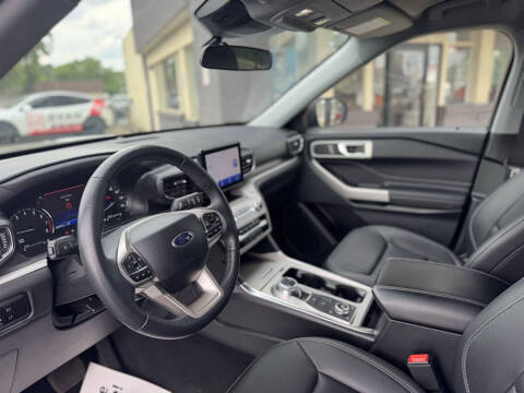 2024 Ford Explorer XLT