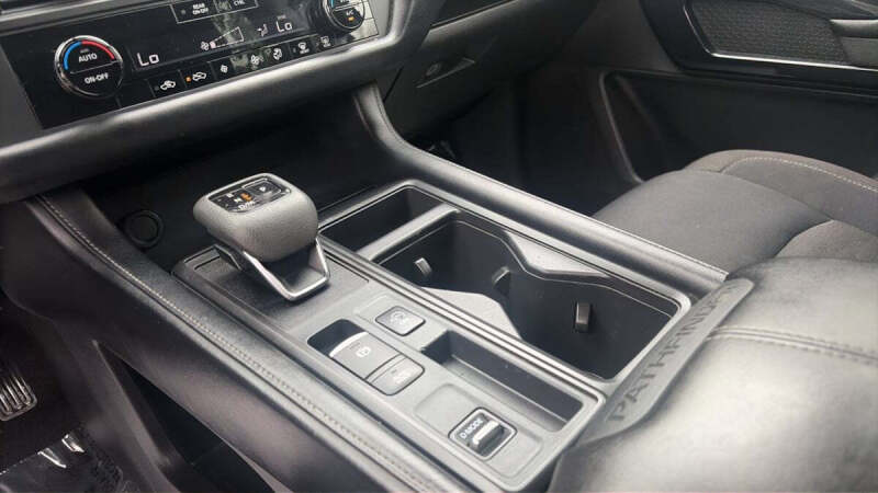 2023 Nissan Pathfinder S