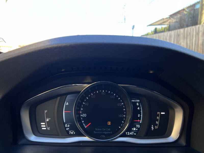 2015 Volvo V60 T5 Drive-E Platinum