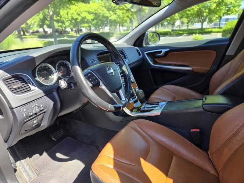 2012 Volvo S60 T5