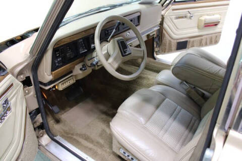 1989 Jeep Grand Wagoneer